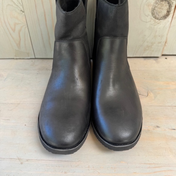 UGG THORWALD MENS WORK BOOTS LEATHER NEW - Picture 2 of 10